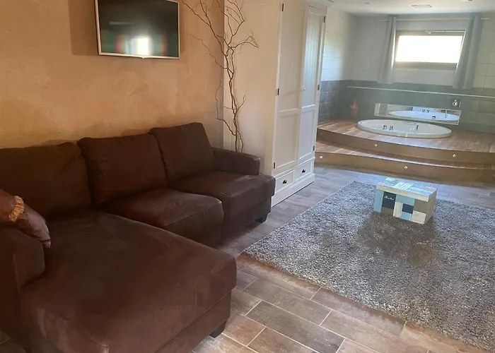 Le Petit Courault 招待所 Pamproux